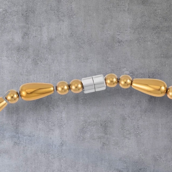 Golden color Hematite beaded necklace - Picture 6 of 7